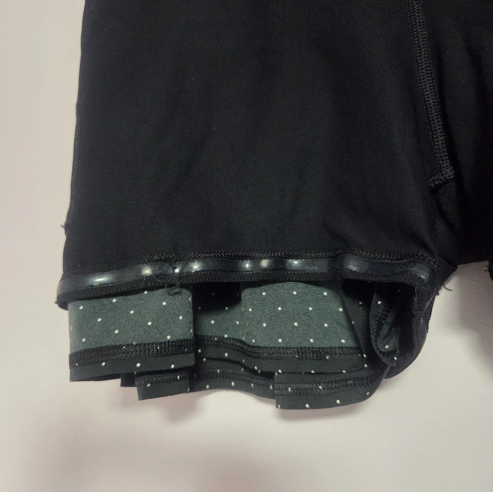 Lululemon Athletica Black and White Skater Mini Skirt - Picture 10 of 10